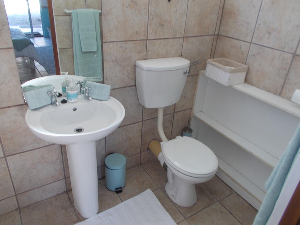 Due South Guest House Langebaan Exterior photo