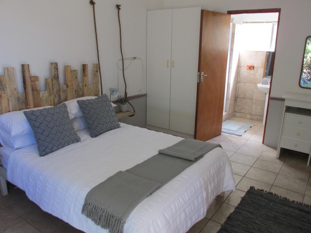 Due South Guest House Langebaan Exterior photo